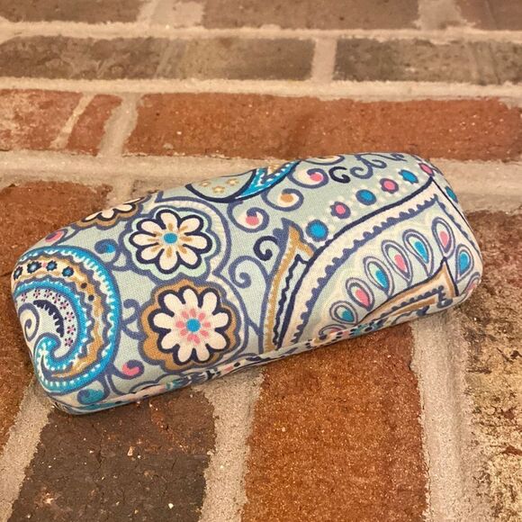 Vera Bradley Hard Shell Glasses Case 👓 - Picture 1 of 5